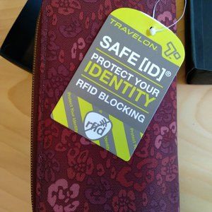 2/$15. NWT Travelon Safe ID RFID blocking wallet.